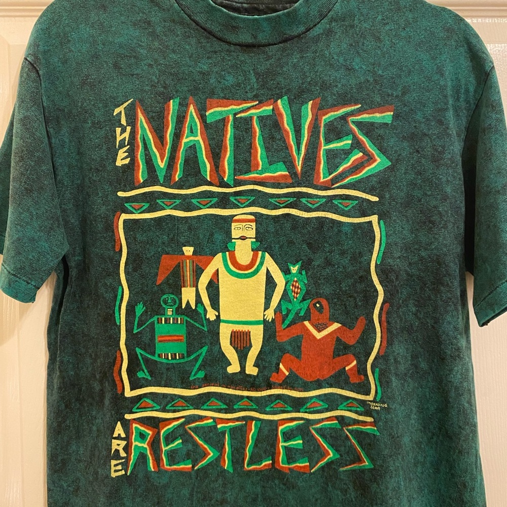 ❌SOLD❌Vintage 90s The Native’s Are Restless Hawaii Indie Mineral Washed Tee - Picture 4 of 8